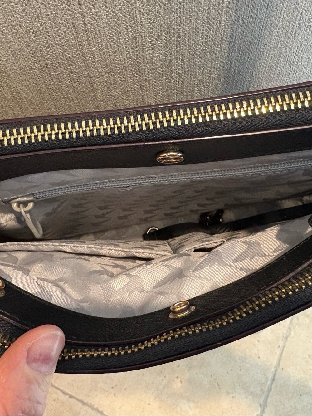 Lo & Sons Pearl shoulder and crossbody purse - Picture 2 of 5